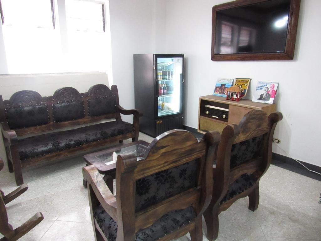 Hostal Internacional Bogotá Extérieur photo