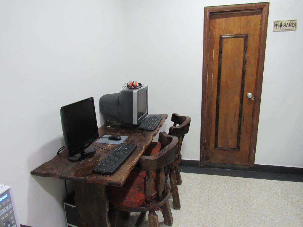 Hostal Internacional Bogotá Extérieur photo